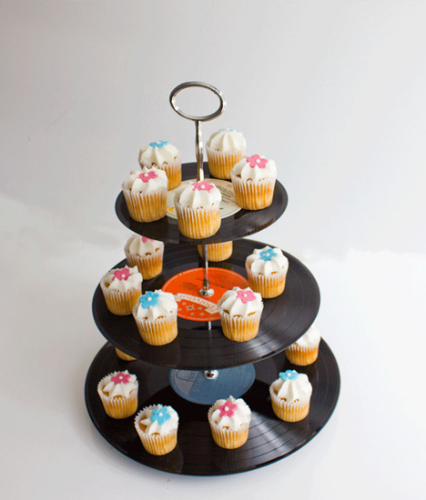 vinyl cup cake stand